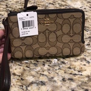 Authentic coach wristlet new with tags